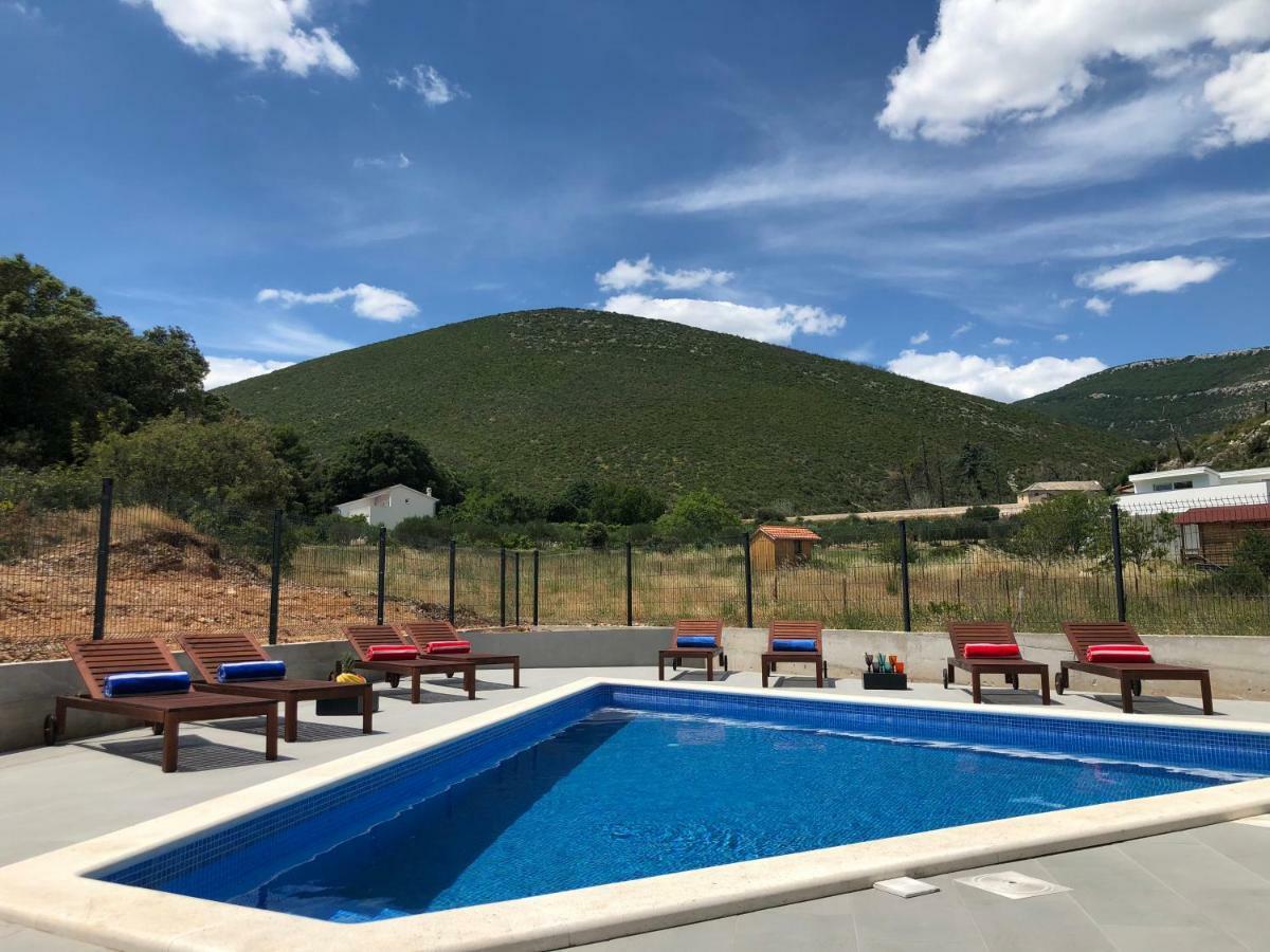Villa Mila Kastela Kaštel Novi Exterior foto