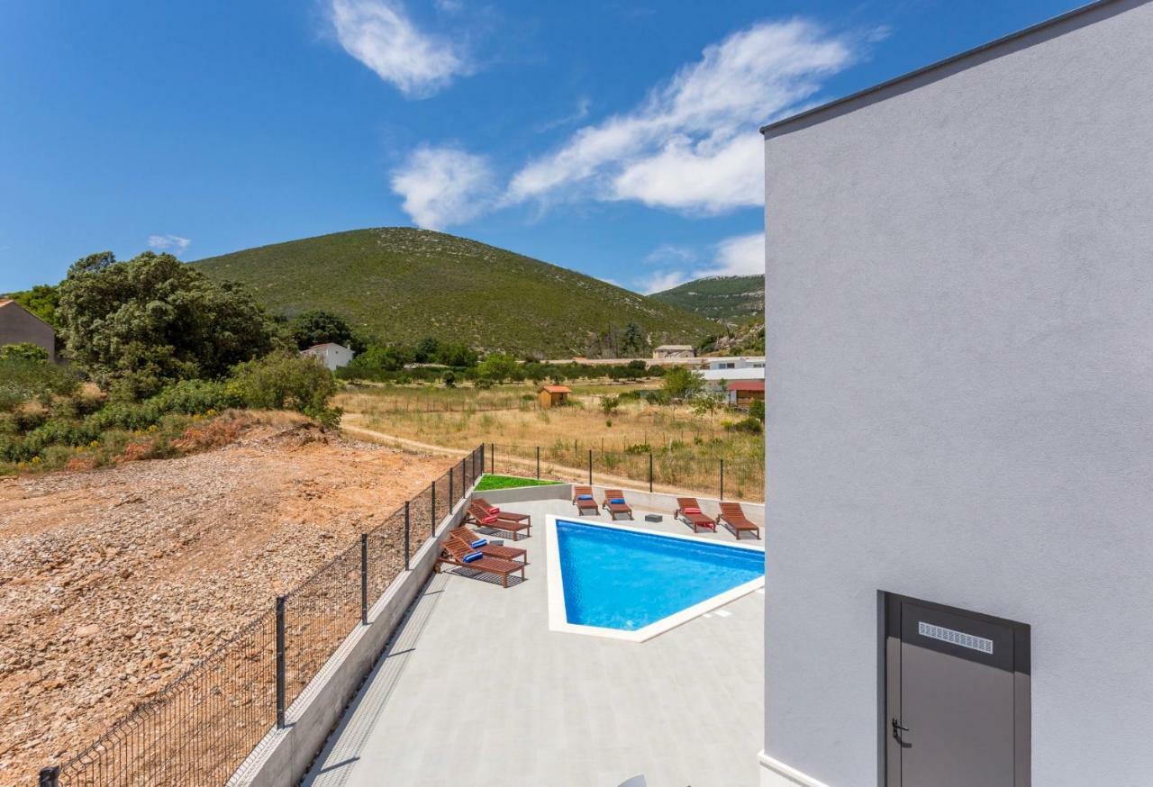 Villa Mila Kastela Kaštel Novi Exterior foto